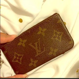Louis vuitton key pouch